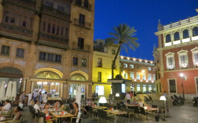 Sevilla: Luftnummer im Rosengarten